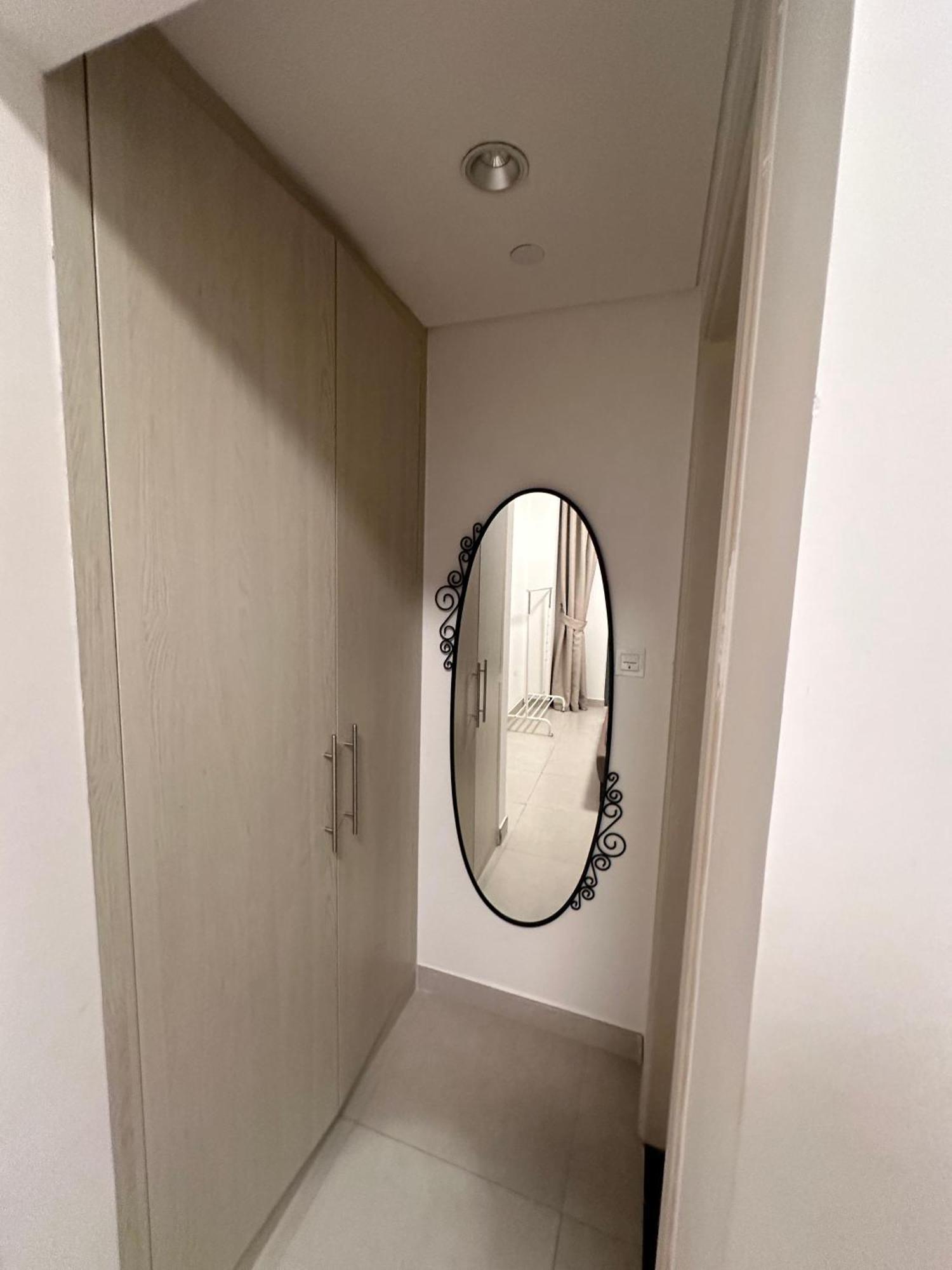 Apartment Dania 2, Production City, Impz *